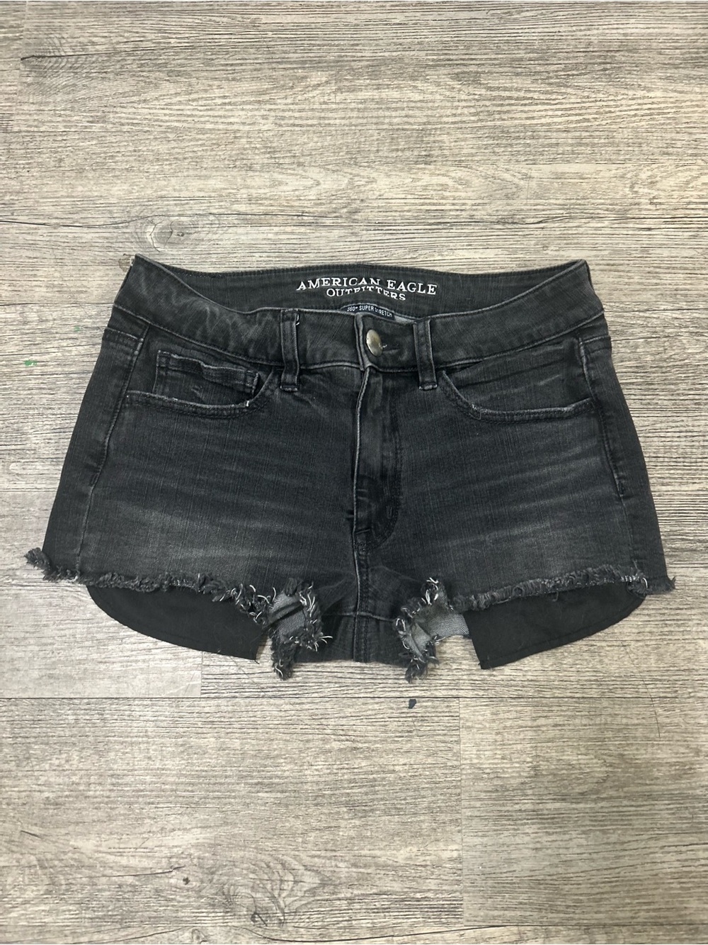 American Eagle Outfitters Black Frayed Hem Denim Shorts size 6